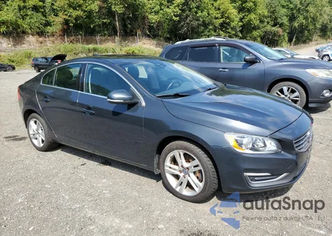 2015 Volvo S60 Premier z USA, uszkodzony, nr VIN YV1612TK4F2363599